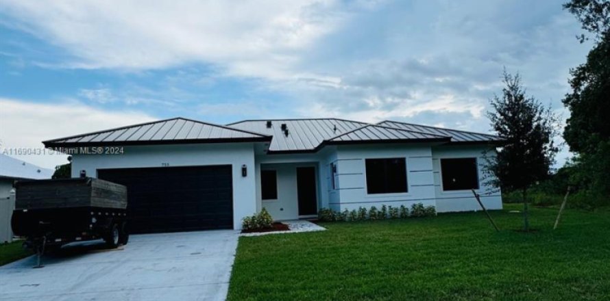 Casa en Port St. Lucie, Florida 4 dormitorios, 264.31 m2 № 1812196