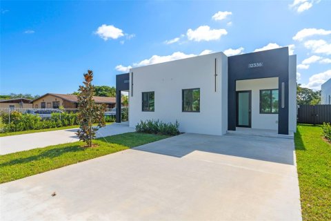 Adosado en venta en Miami, Florida, 3 dormitorios № 1974957 - foto 3