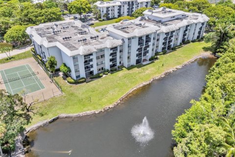 Copropriété à louer à Plantation, Floride: 3 chambres, 110.55 m2 № 1976785 - photo 13