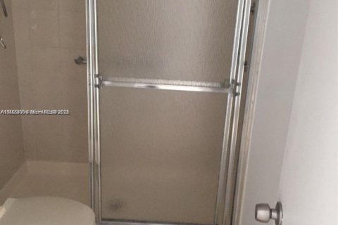 Copropriété à louer à Plantation, Floride: 3 chambres, 110.55 m2 № 1976785 - photo 9