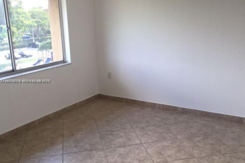 Copropriété à louer à Plantation, Floride: 3 chambres, 110.55 m2 № 1976785 - photo 5