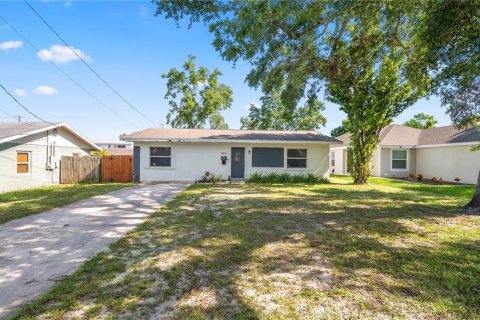 House in Winter Haven, Florida 3 bedrooms, 111.48 sq.m. № 1793647 - photo 4