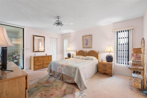 Condo in Lauderhill, Florida, 2 bedrooms  № 1856910 - photo 17