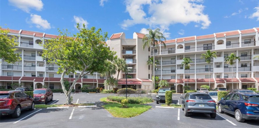 Condo in Lauderhill, Florida, 2 bedrooms  № 1856910