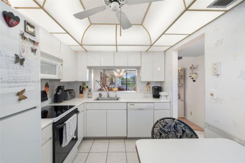 Condo in Lauderhill, Florida, 2 bedrooms  № 1856910 - photo 15