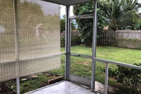 Casa en venta en Boca Raton, Florida, 3 dormitorios, 99.78 m2 № 1227060 - foto 1