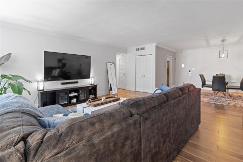 Copropriété à vendre à Miami Beach, Floride: 1 chambre, 90.12 m2 № 2028082 - photo 8