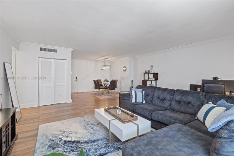 Copropriété à vendre à Miami Beach, Floride: 1 chambre, 90.12 m2 № 2028082 - photo 6