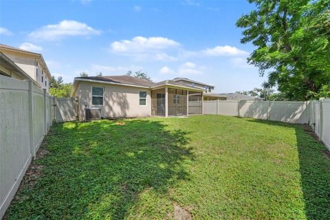 House in Brandon, Florida 3 bedrooms, 174.66 sq.m. № 2330024 - photo 23