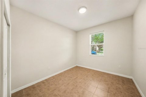 House in Brandon, Florida 3 bedrooms, 174.66 sq.m. № 2330024 - photo 24