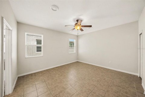 House in Brandon, Florida 3 bedrooms, 174.66 sq.m. № 2330024 - photo 16