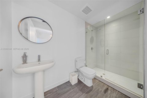 Copropriété à louer à Miami, Floride: 2 chambres, 84.73 m2 № 2084245 - photo 23