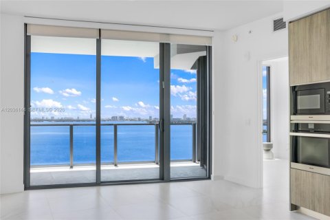 Copropriété à louer à Miami, Floride: 2 chambres, 84.73 m2 № 2084245 - photo 30