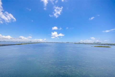 Copropriété à louer à Miami, Floride: 2 chambres, 84.73 m2 № 2084245 - photo 28