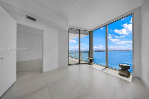 Copropriété à louer à Miami, Floride: 2 chambres, 84.73 m2 № 2084245 - photo 11
