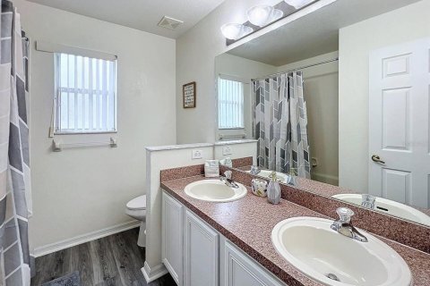 House in Davenport, Florida 6 bedrooms, 316.8 sq.m. № 1686963 - photo 4