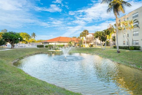 Copropriété à louer à North Lauderdale, Floride: 1 chambre, 75.25 m2 № 1997587 - photo 14