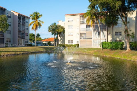 Copropriété à louer à North Lauderdale, Floride: 1 chambre, 75.25 m2 № 1997587 - photo 15