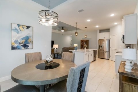 Villa ou maison à vendre à Port Charlotte, Floride: 4 chambres, 172.33 m2 № 2352505 - photo 2