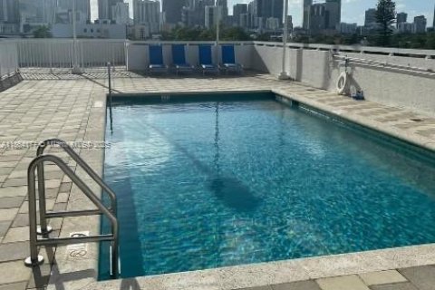 Condo in Miami, Florida, 2 bedrooms  № 1891297 - photo 24