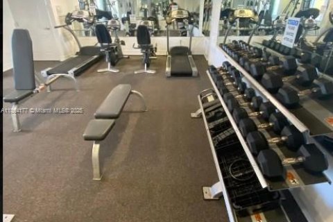 Condo in Miami, Florida, 2 bedrooms  № 1891297 - photo 20