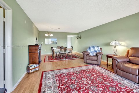 Condominio en venta en Pembroke Pines, Florida, 1 dormitorio, 89.19 m2 № 1811320 - foto 12