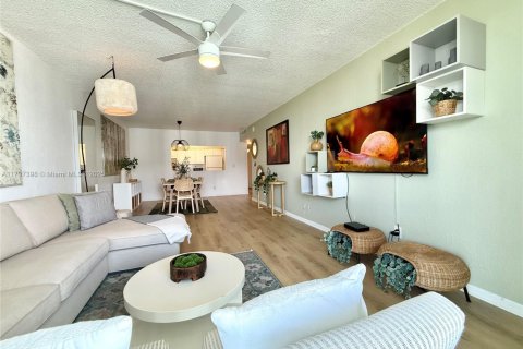 Apartment in Sunny Isles Beach, Florida 1 bedroom, 93.37 sq.m. № 1874433 - photo 22