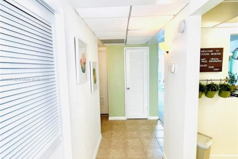 Apartamento en alquiler en Sunny Isles Beach, Florida, 1 dormitorio, 93.37 m2 № 1874433 - foto 24