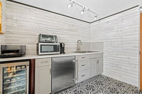 Immobilier commercial à vendre à Saint Petersburg, Floride: 2 chambres, 73.21 m2 № 2201547 - photo 4