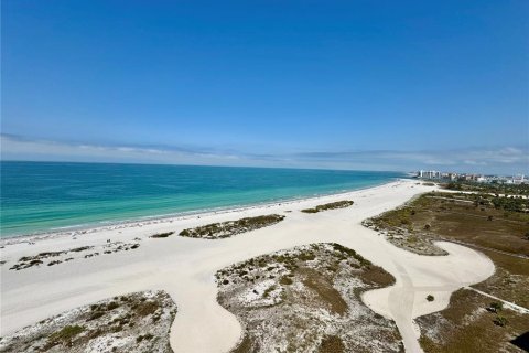 Condo in Clearwater, Florida, 2 bedrooms  № 2139307 - photo 3