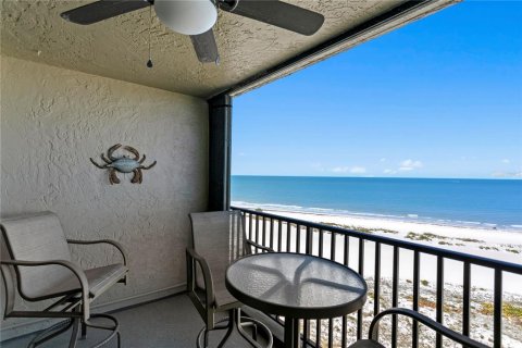Condo in Clearwater, Florida, 2 bedrooms  № 2139307 - photo 9