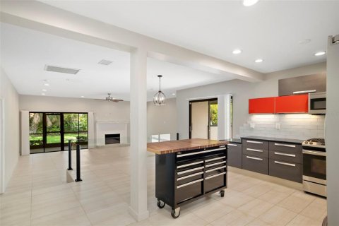 Condo in Sarasota, Florida, 3 bedrooms  № 2200379 - photo 23