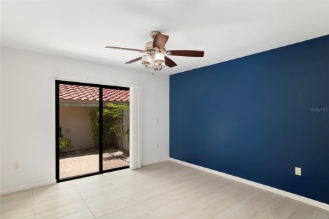 Condo in Sarasota, Florida, 3 bedrooms  № 2200379 - photo 29