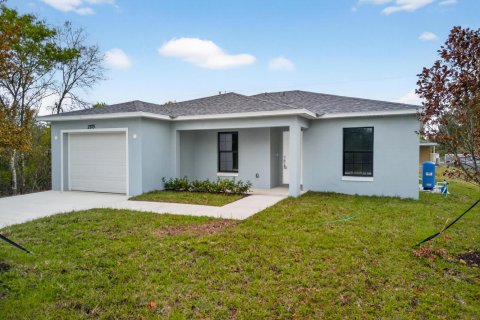 House in Okeechobee, Florida 3 bedrooms, 111.85 sq.m. № 2081961