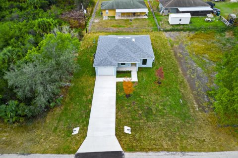 House in Okeechobee, Florida 3 bedrooms, 111.85 sq.m. № 2081961 - photo 27