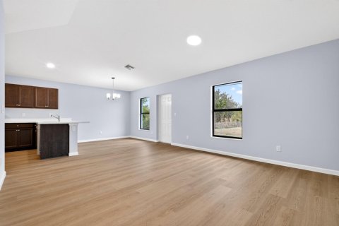 House in Okeechobee, Florida 3 bedrooms, 111.85 sq.m. № 2081961 - photo 14