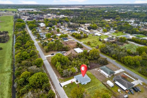 House in Okeechobee, Florida 3 bedrooms, 111.85 sq.m. № 2081961 - photo 30