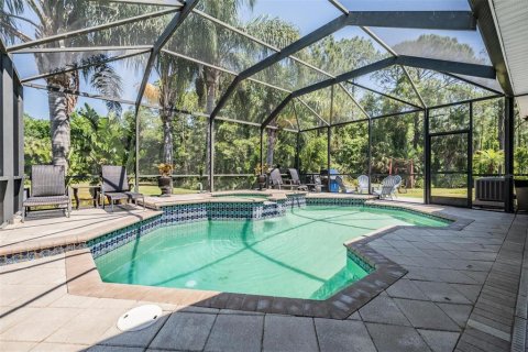 House in Tampa, Florida 4 bedrooms, 219.81 sq.m. № 1640156 - photo 20