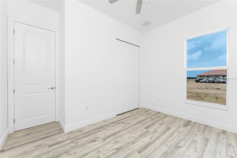 House in Port Charlotte, Florida 3 bedrooms, 152.36 sq.m. № 1563004 - photo 24