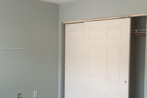 Copropriété à vendre à Miami Beach, Floride: 2 chambres, 66.89 m2 № 1887768 - photo 16