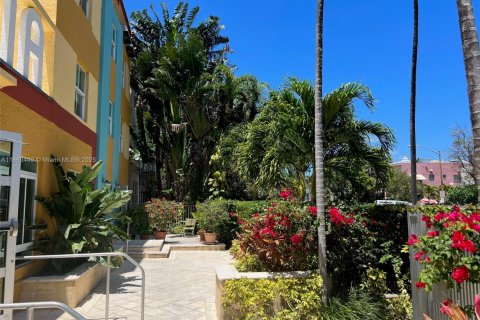 Copropriété à vendre à Miami Beach, Floride: 2 chambres, 66.89 m2 № 1887768 - photo 5