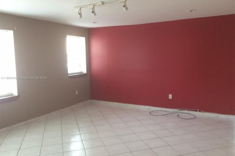 Copropriété à vendre à Miami Beach, Floride: 2 chambres, 66.89 m2 № 1887768 - photo 22