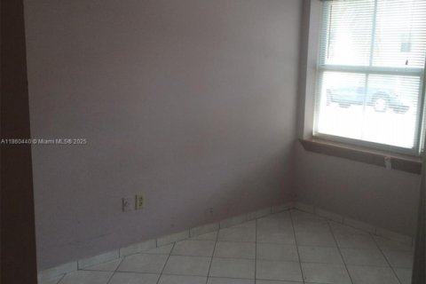 Copropriété à vendre à Miami Beach, Floride: 2 chambres, 66.89 m2 № 1887768 - photo 20