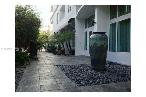 Copropriété à louer à Miami, Floride: 1 chambre, 63.64 m2 № 1976886 - photo 3