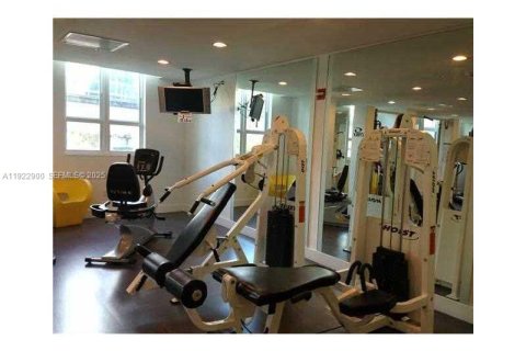 Copropriété à louer à Miami, Floride: 1 chambre, 63.64 m2 № 1976886 - photo 17