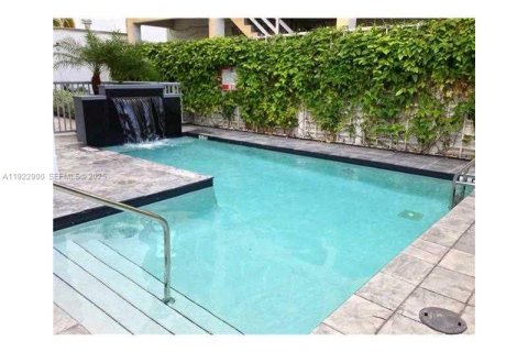 Copropriété à louer à Miami, Floride: 1 chambre, 63.64 m2 № 1976886 - photo 12