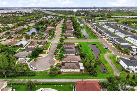 Villa ou maison à vendre à Bradenton, Floride: 3 chambres, 136.38 m2 № 2419976 - photo 7