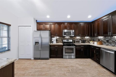 Villa ou maison à vendre à Bradenton, Floride: 3 chambres, 136.38 m2 № 2419976 - photo 15