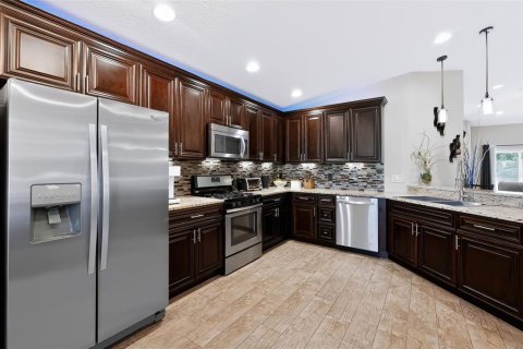Villa ou maison à vendre à Bradenton, Floride: 3 chambres, 136.38 m2 № 2419976 - photo 18