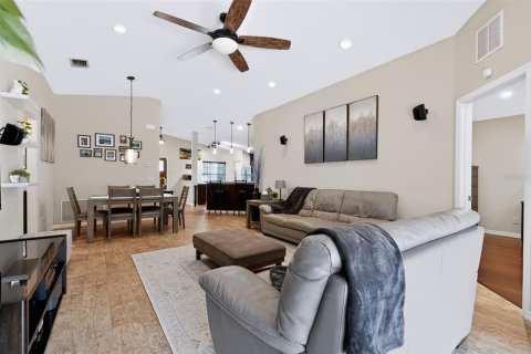 Villa ou maison à vendre à Bradenton, Floride: 3 chambres, 136.38 m2 № 2419976 - photo 23
